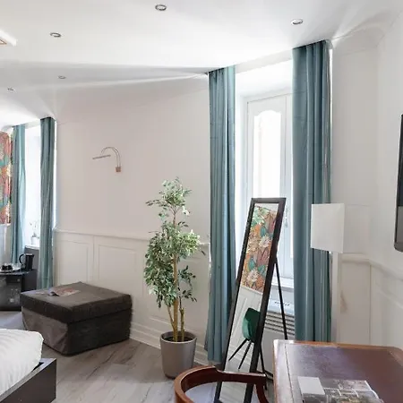 Relais Centro Oda ve Kahvaltı 4*